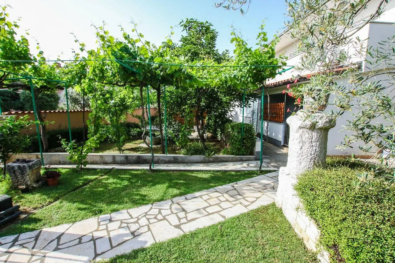 Apartments Vuceric Peroj Chorvatsko